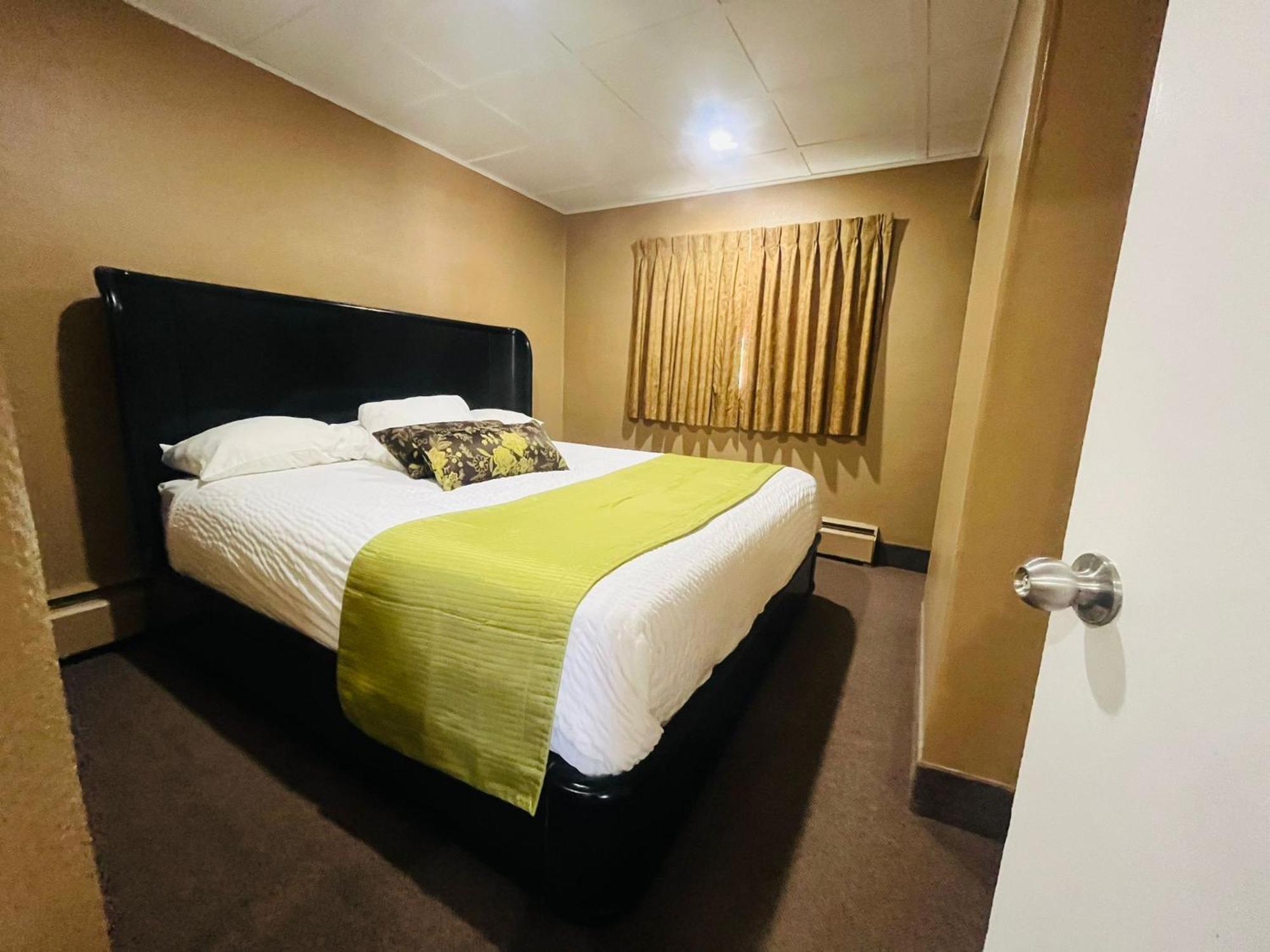 Travelodge By Wyndham Moose Jaw Εξωτερικό φωτογραφία